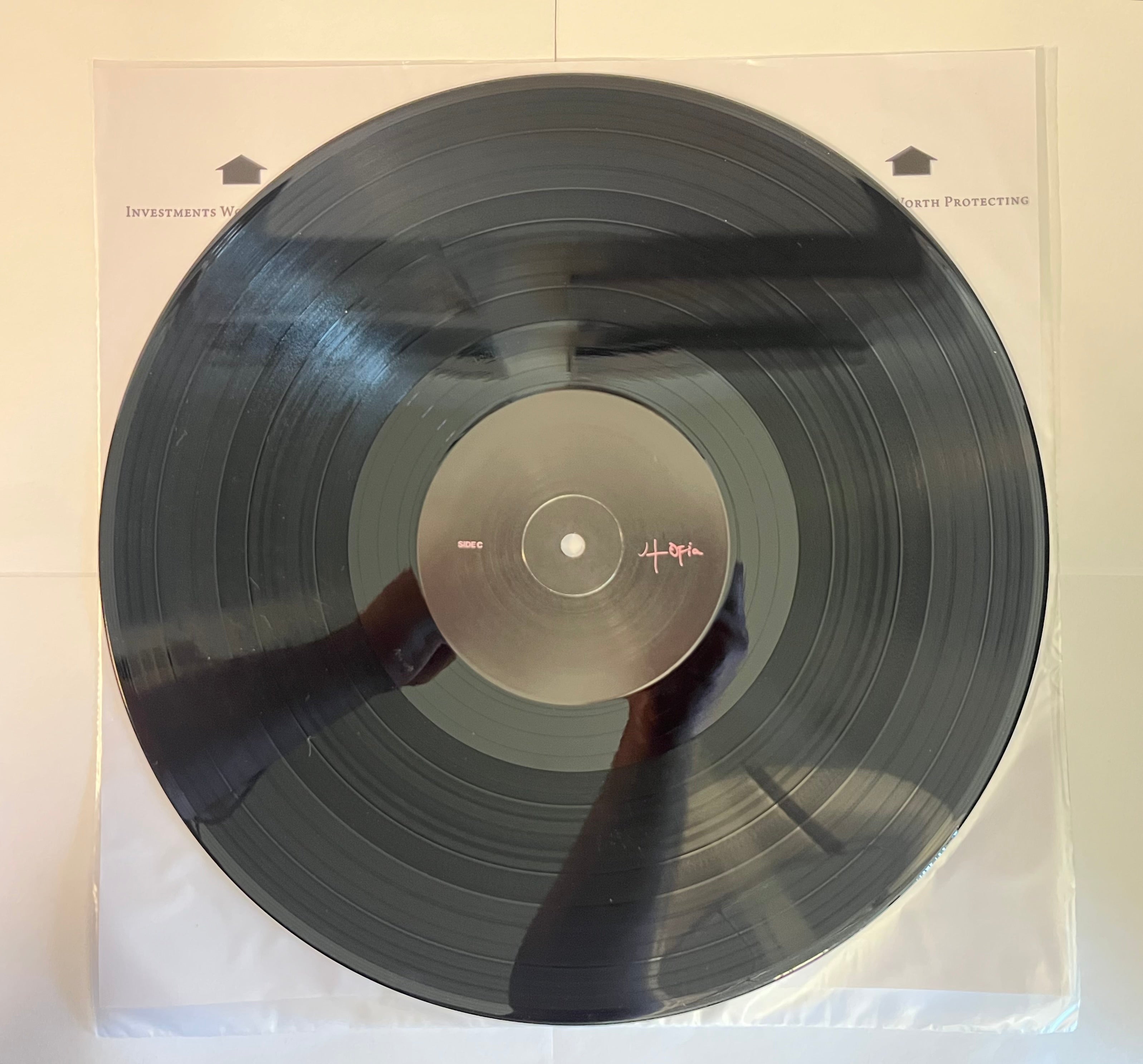 Utopia (2023) - Travis Scott 1 96588 15041 8